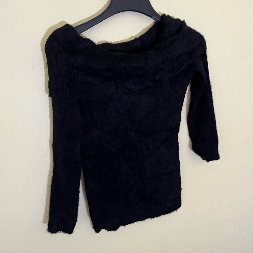 Pique Black Off-Shoulder Women Sweater Size Medium